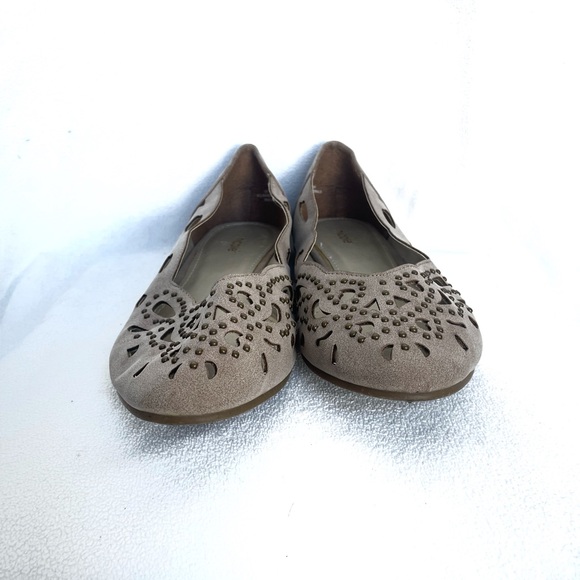 NICOLE Light Brown Flats - Picture 3 of 8